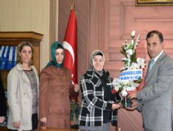 AK Kadınlar'dan ‘Sağlık ‘ ziyareti